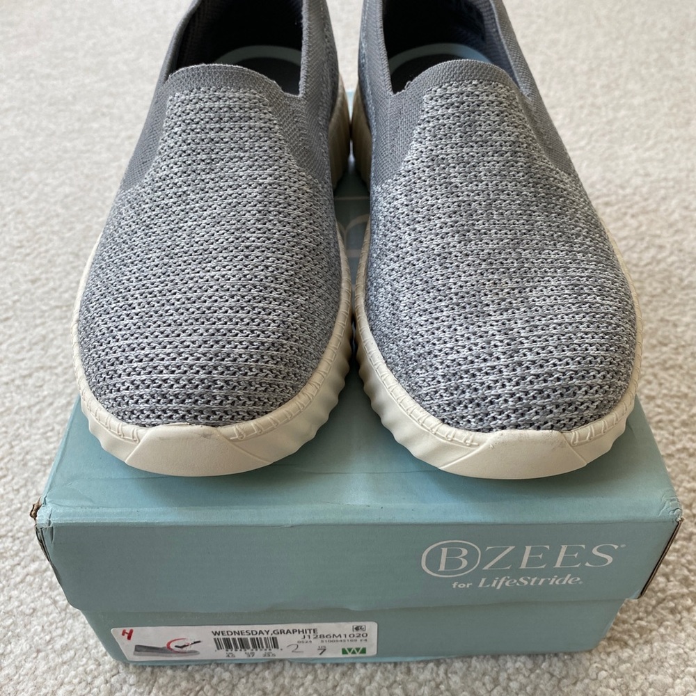 LifeStride Bzees Women's Gray Slip-On Knit Sneakers NIB